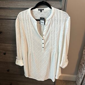 Ava & Grace White 3/4 Sleeve Buttoned Blouse